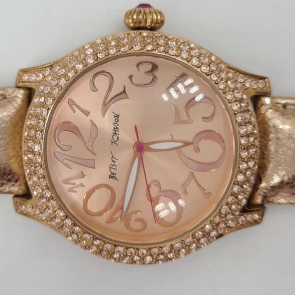 Betsey Johnson Rose Gold Watch with Crystal Bezel Leather Band NWOT! Works! - Picture 2 of 11